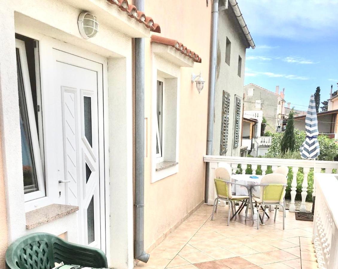 Apartman Luna Punat Exterior foto